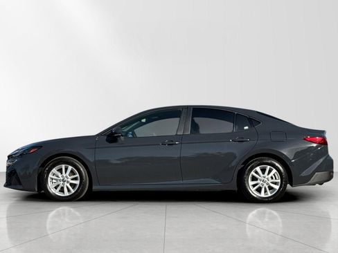 Used 2026 Toyota Camry LE image 6