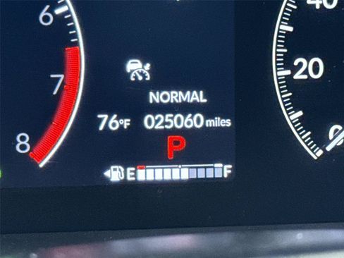 Certified 2025 Honda Pilot Sport image 24