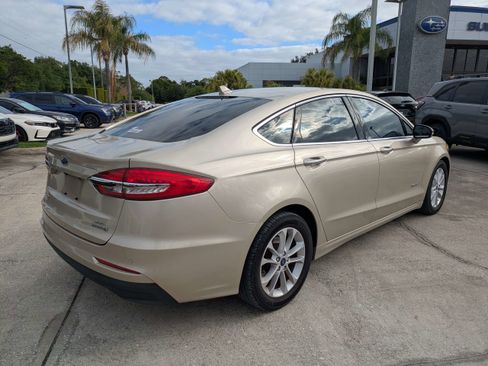Used 2019 Ford Fusion SEL image 4