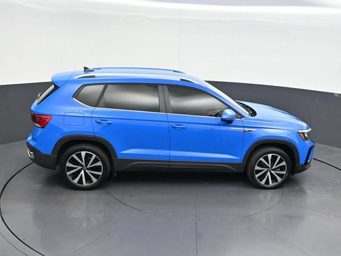 Used 2022 Volkswagen Taos SE FWD image 23