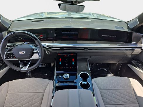 Used 2025 Cadillac Escalade V AWD/4WD image 10
