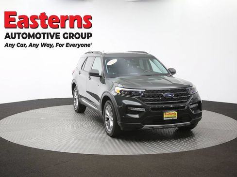 Used 2022 Ford Explorer XLT w/ Equipment Group 202A AWD/4WD image 54