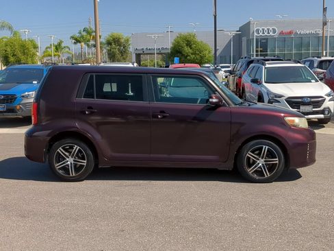 Used 2014 Scion xB FWD image 6