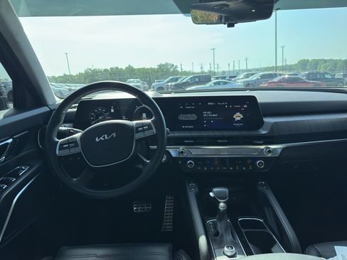 Used 2024 Kia Telluride SX Prestige AWD/4WD image 11