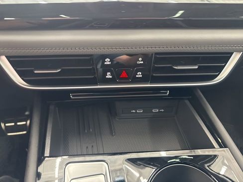 New 2026 Volkswagen Atlas Peak Edition image 21