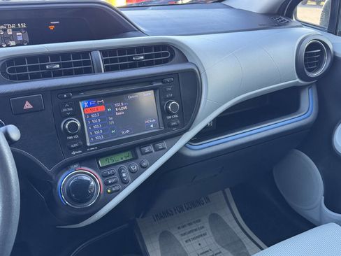 Used 2012 Toyota Prius C Three image 16