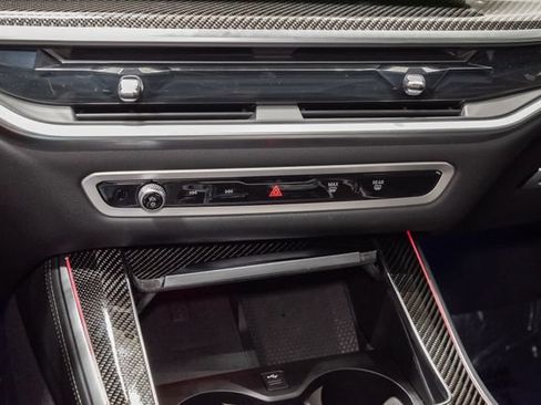 Used 2025 BMW X5 M60i AWD/4WD image 23