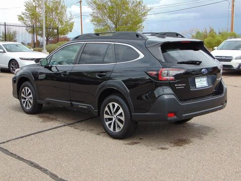 Certified 2025 Subaru Outback Premium AWD/4WD image 6
