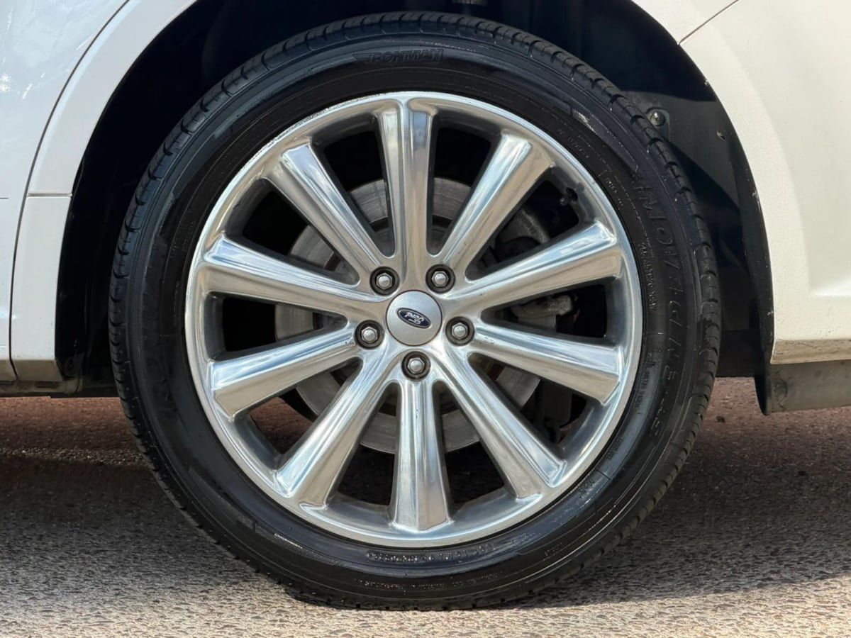 Used 2018 Ford Flex Limited w/ Equipment Group 303A AWD/4WD image 32