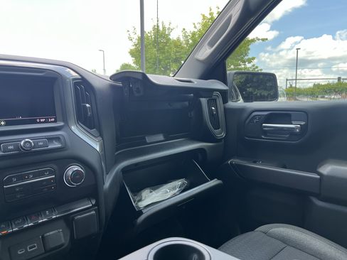Used 2026 Chevrolet Silverado 1500 Custom w/ Turbomax Blackout Package AWD/4WD image 30