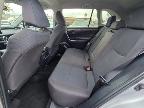 Used 2022 Toyota RAV4 LE FWD image 14