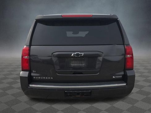 Used 2017 Chevrolet Suburban Premier AWD/4WD image 4