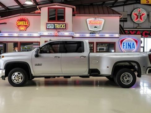 Used 2021 Chevrolet Silverado 3500 LTZ w/ LTZ Texas Edition AWD/4WD image 12