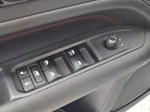 Used 2024 Jeep Compass Trailhawk image 23