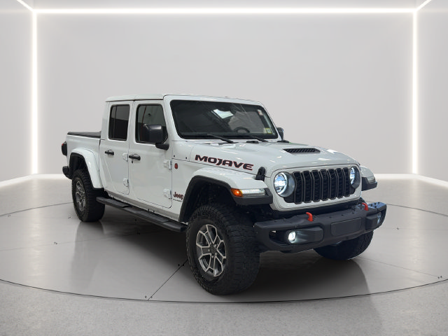Used 2024 Jeep Gladiator Mojave AWD/4WD image 8