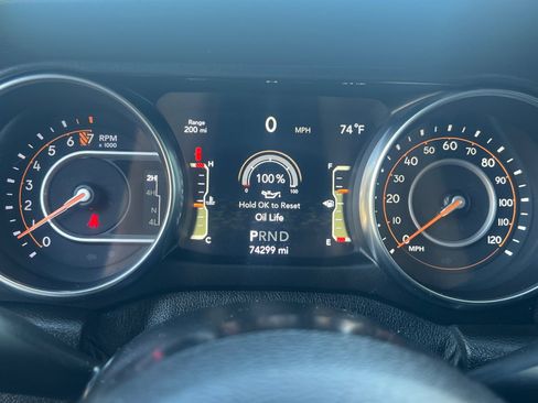 Used 2021 Jeep Wrangler Unlimited Sport image 29