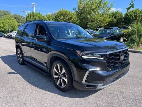 Used 2024 Honda Pilot Elite image 1