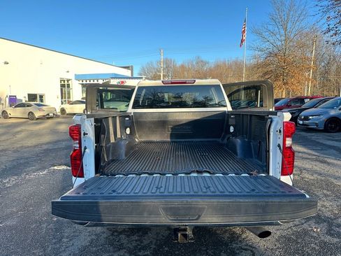 Used 2024 Chevrolet Silverado 2500 LT image 27