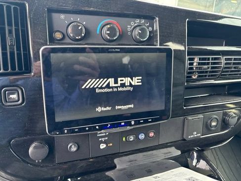 Used 2023 Chevrolet Express 2500 RWD image 28