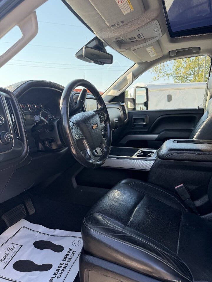 Used 2019 Chevrolet Silverado 2500 LTZ w/ Duramax Plus Package AWD/4WD image 9
