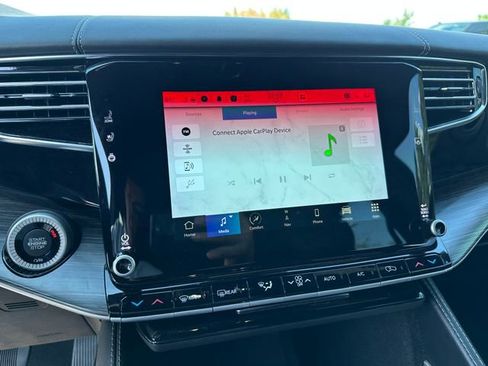 Used 2023 Jeep Wagoneer Series III w/ Convenience Group I image 21