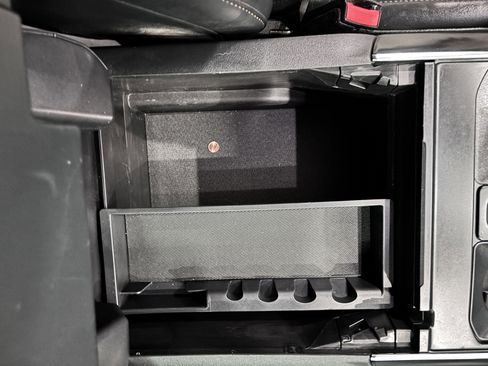 Certified 2022 Ford F150 Raptor w/ Equipment Group 801A High image 19