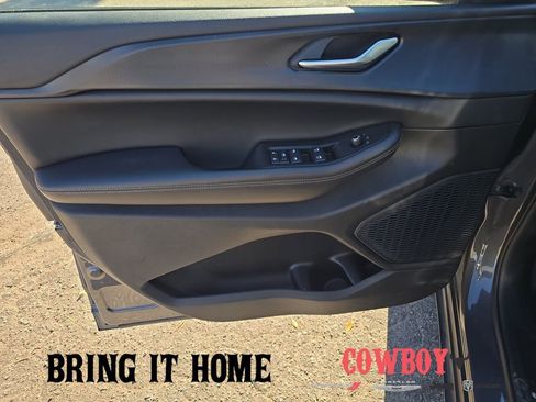 Used 2023 Jeep Grand Cherokee L Laredo image 11