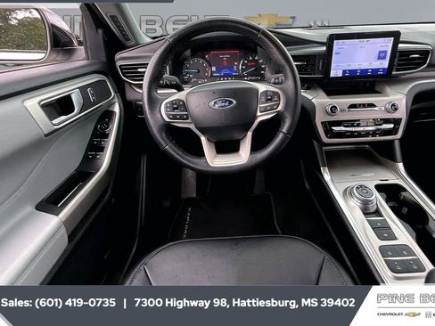 Used 2023 Ford Explorer XLT w/ Equipment Group 202A RWD image 5