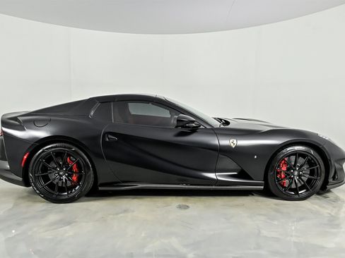 Used 2023 Ferrari 812 GTS RWD image 12