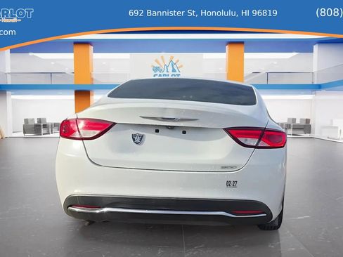 Used 2016 Chrysler 200 Limited image 11