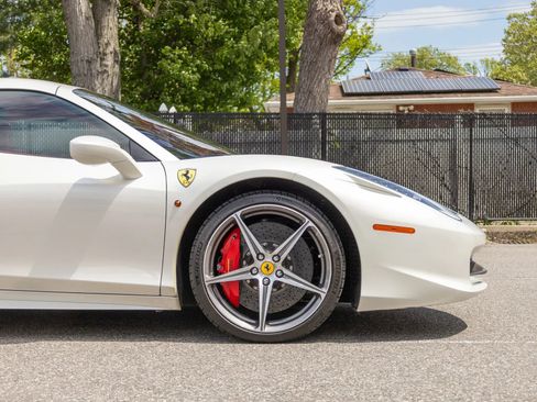 Used 2012 Ferrari 458 Spider RWD image 31