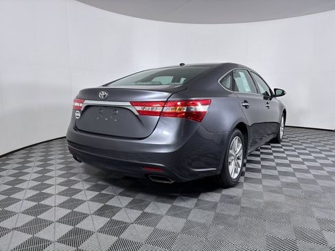 Used 2014 Toyota Avalon XLE Premium FWD image 17