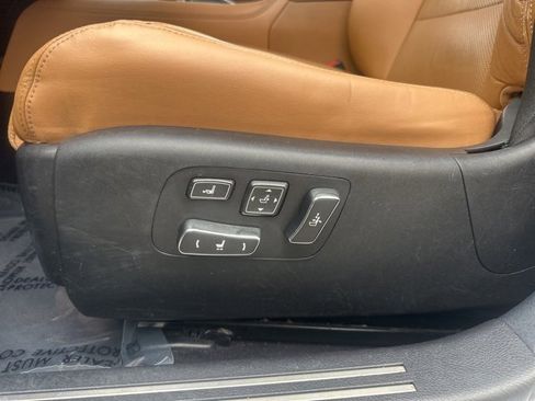 Used 2013 Lexus LS 460 image 13