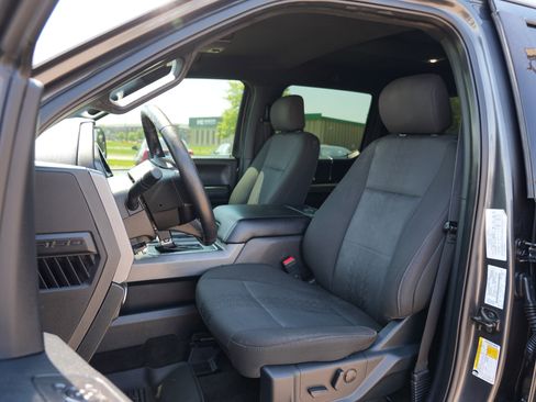 Used 2020 Ford F150 XLT w/ Equipment Group 302A Luxury AWD/4WD image 12