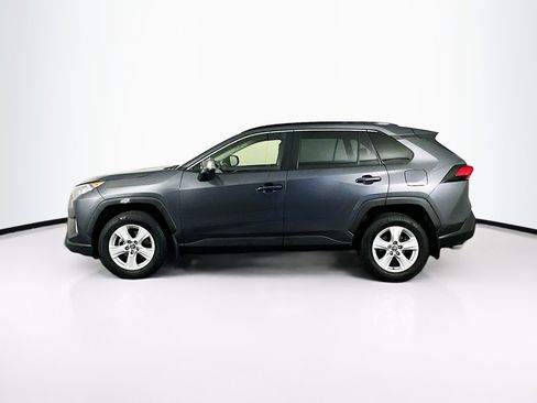 Used 2019 Toyota RAV4 XLE w/ Convenience Package FWD image 4