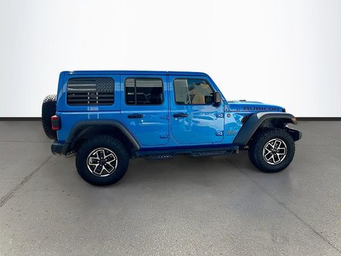 Used 2024 Jeep Wrangler Unlimited Rubicon w/ Convenience Group AWD/4WD image 8
