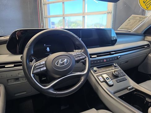 Used 2024 Hyundai Palisade SEL FWD image 18