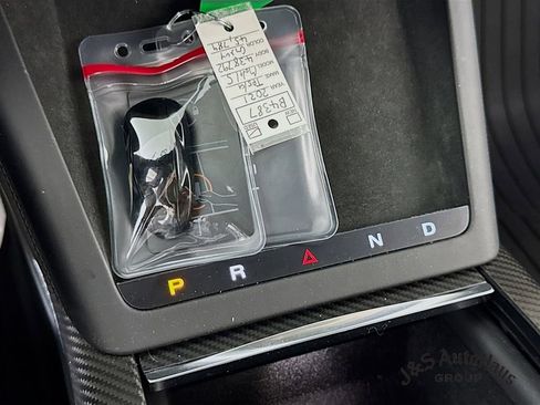 Used 2021 Tesla Model S Plaid image 22