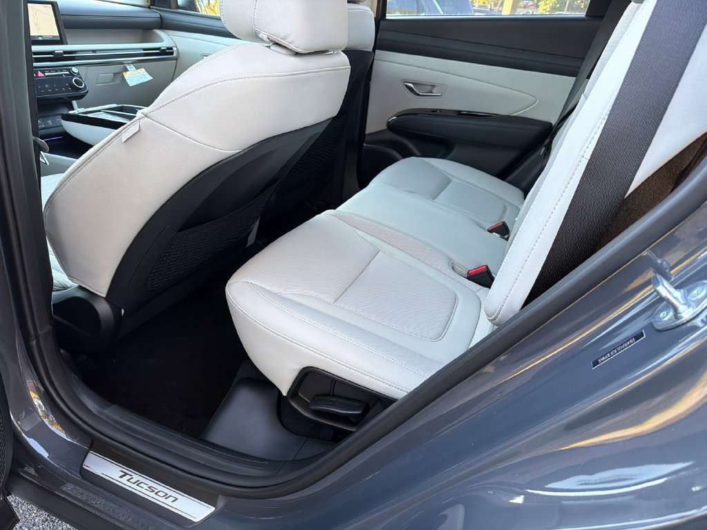 New 2026 Hyundai Tucson Limited FWD image 21