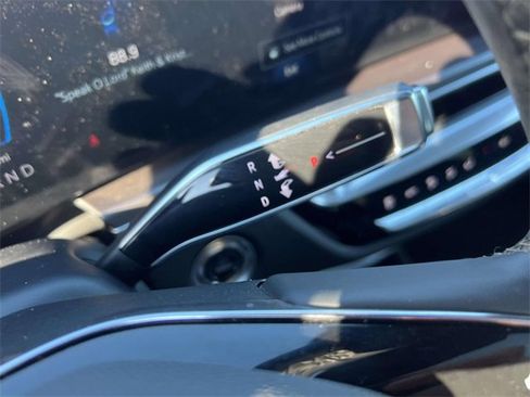 Used 2024 Cadillac Lyriq Tech image 28