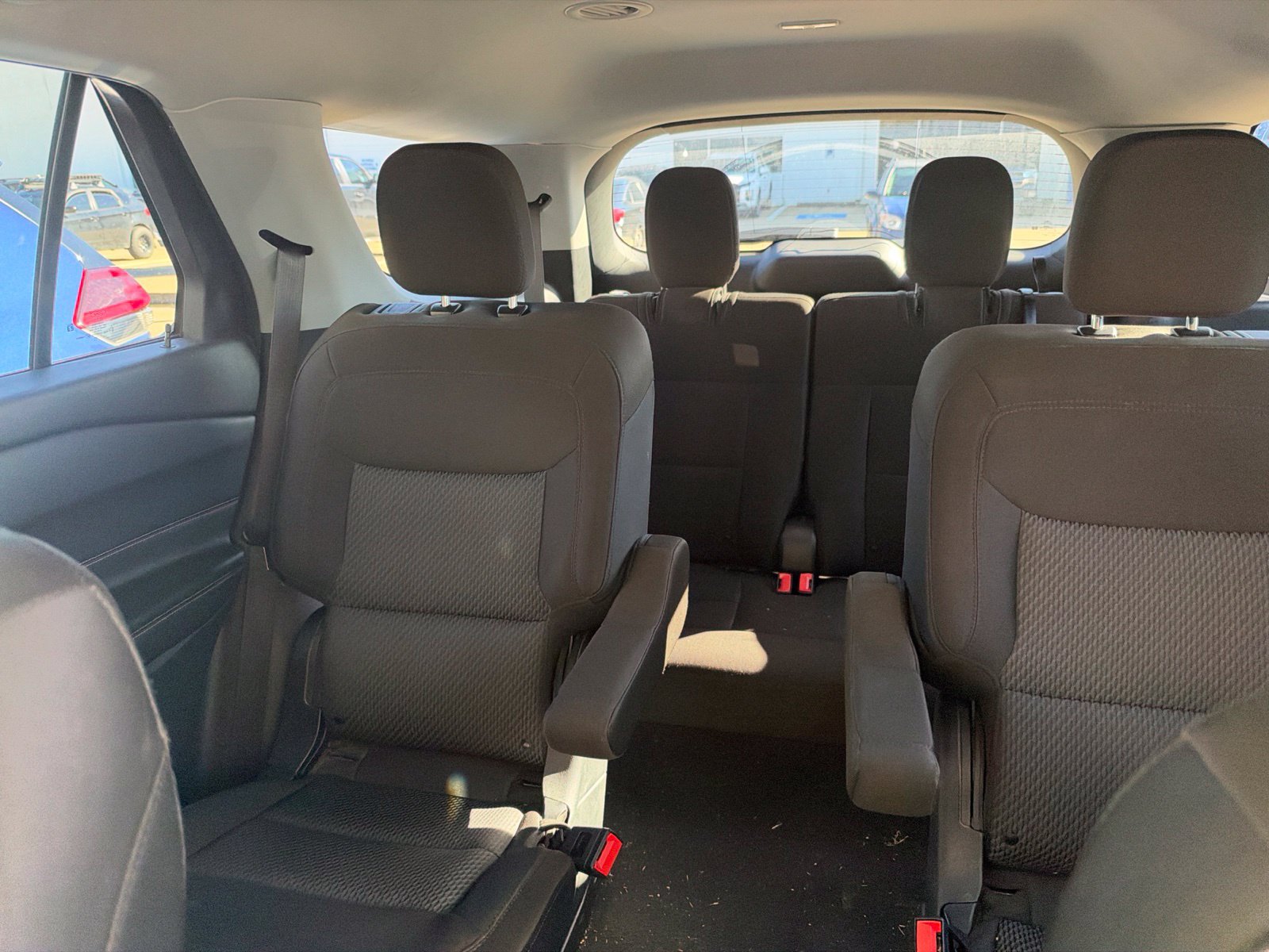 Used 2023 Ford Explorer XLT RWD image 13