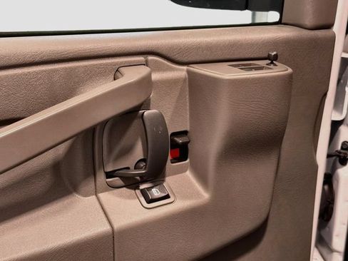 Used 2025 GMC Savana 2500 w/ Driver Convenience Package RWD image 13