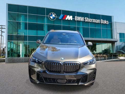 Used 2024 BMW X5 xDrive50e w/ M Sport Package AWD/4WD image 2