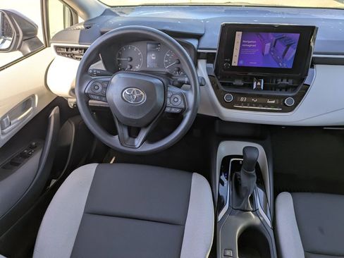Used 2025 Toyota Corolla LE image 17