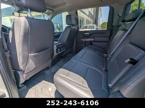Used 2022 Chevrolet Silverado 2500 LTZ w/ LTZ Convenience Package AWD/4WD image 9