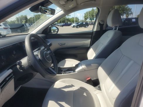 Used 2025 Hyundai Tucson SEL FWD image 11