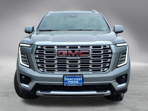 Used 2026 GMC Yukon Denali w/ Sun & Power Step Package AWD/4WD image 7
