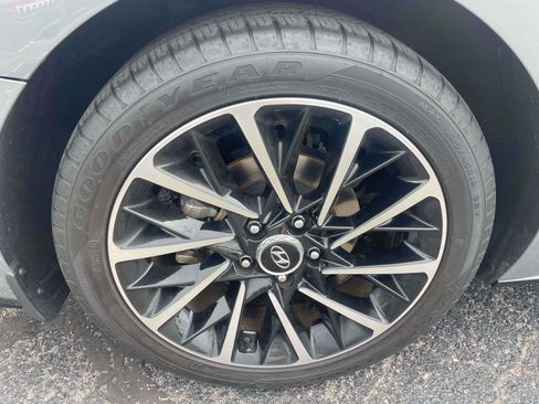 Used 2021 Hyundai Sonata Limited FWD image 11