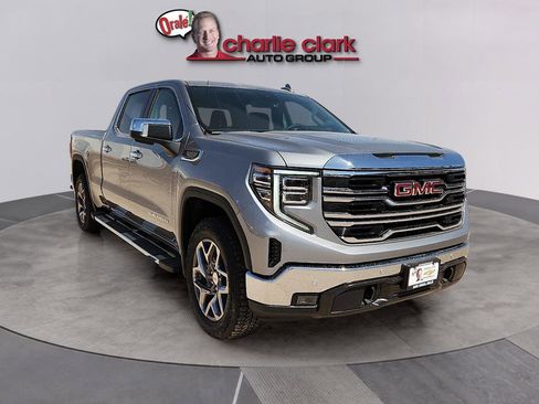 New 2026 GMC Sierra 1500 SLT AWD/4WD image 8