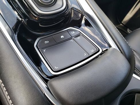 Certified 2025 Acura RDX w/ Technology Package image 30